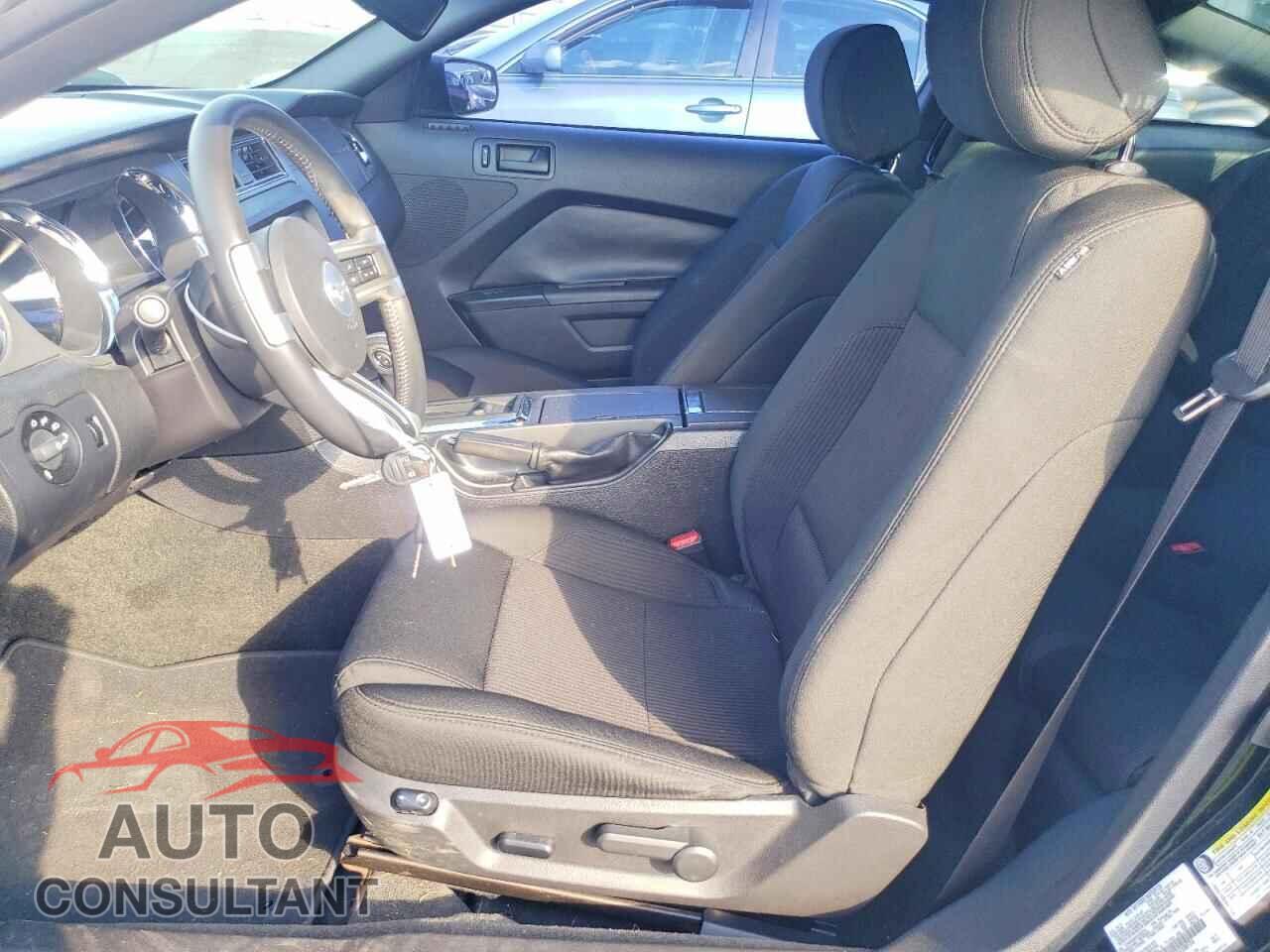 FORD ALL Models 2014 - 1ZVBP8AM5E5330776