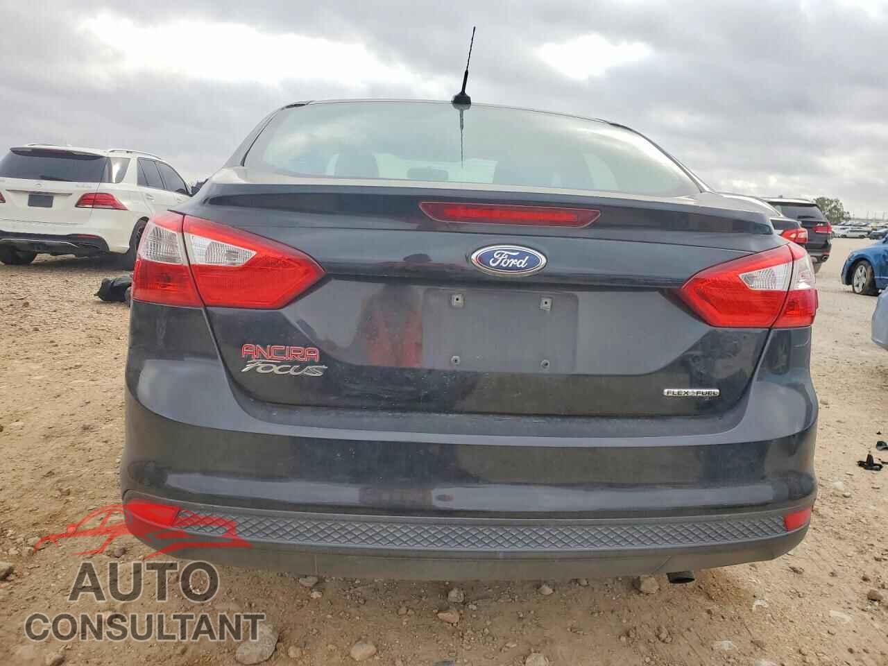 FORD FOCUS 2014 - 1FADP3E25EL305594