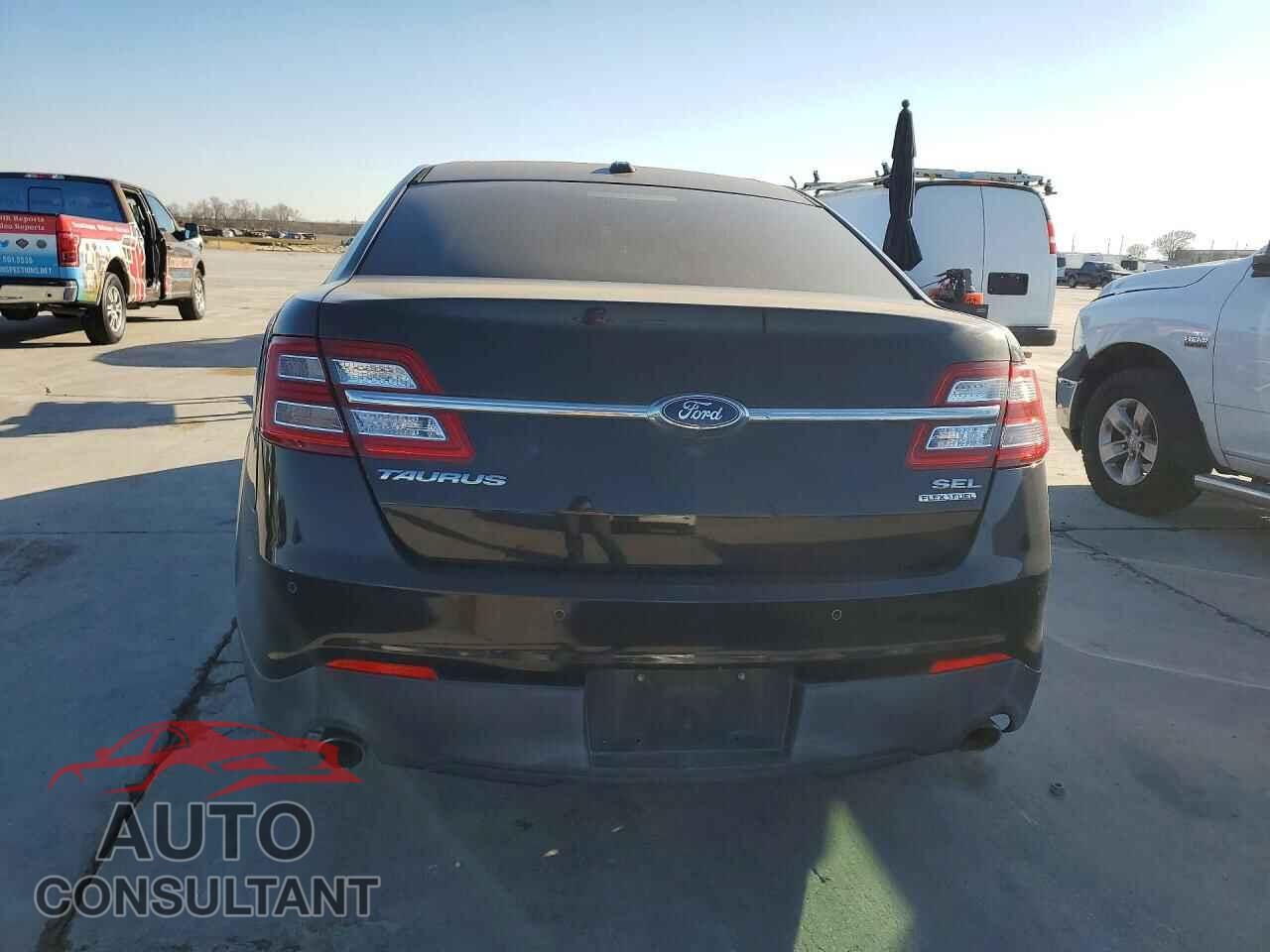 FORD TAURUS 2014 - 1FAHP2E84EG134099