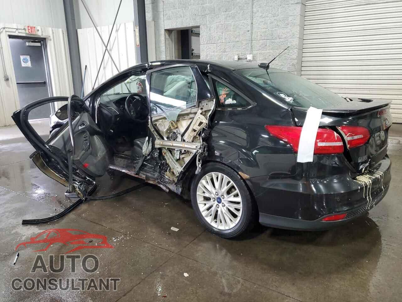 FORD FOCUS 2015 - 1FADP3J23FL369060