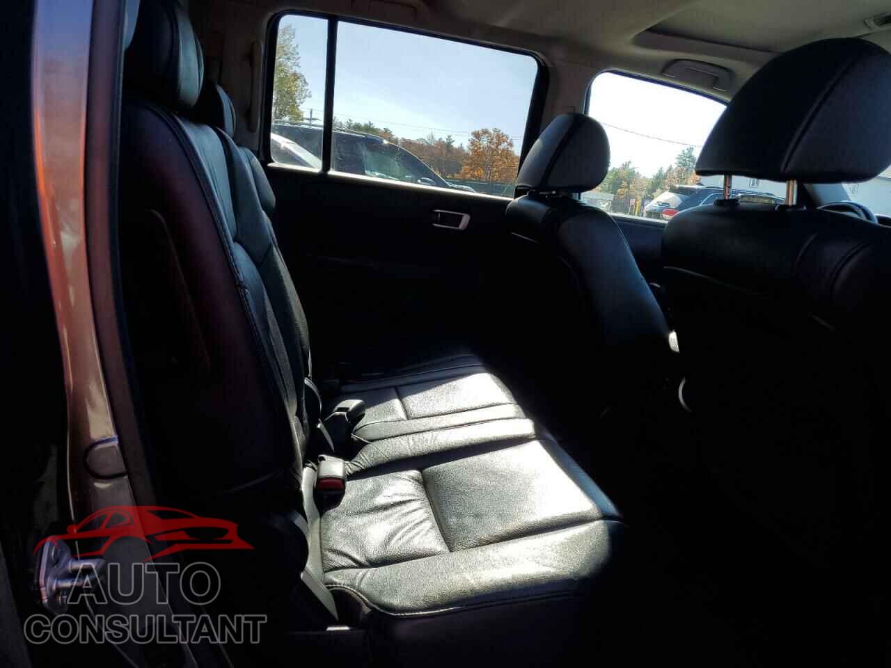 HONDA PILOT 2011 - 5FNYF4H52BB005651