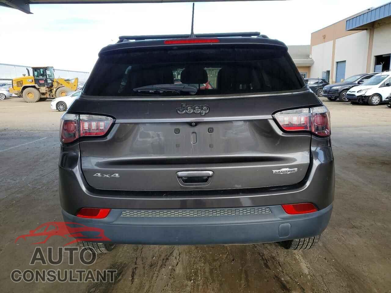 JEEP COMPASS 2018 - 3C4NJDBB2JT415348