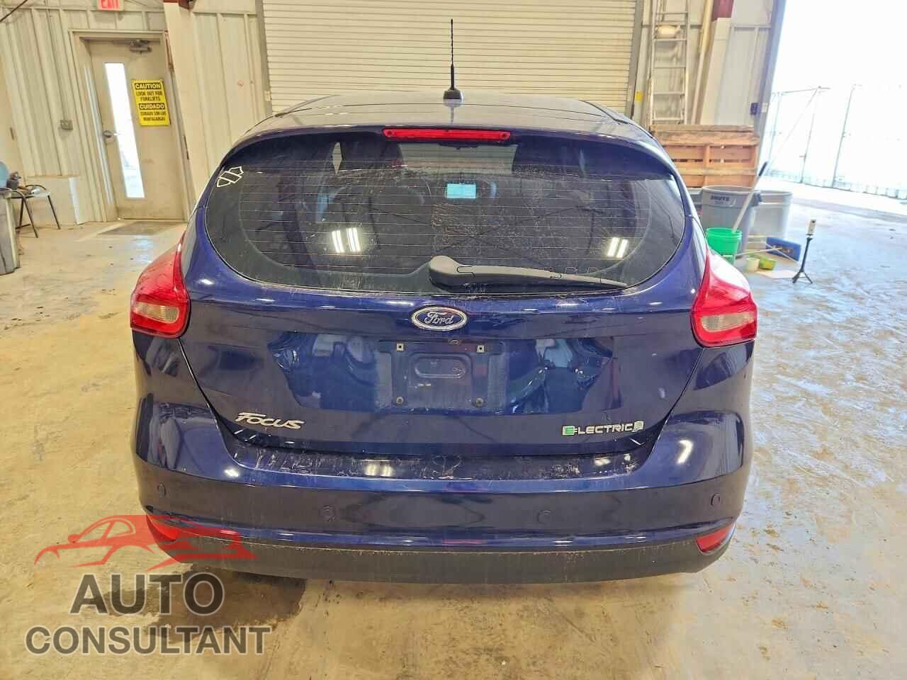 FORD FOCUS 2017 - 1FADP3R49HL344401