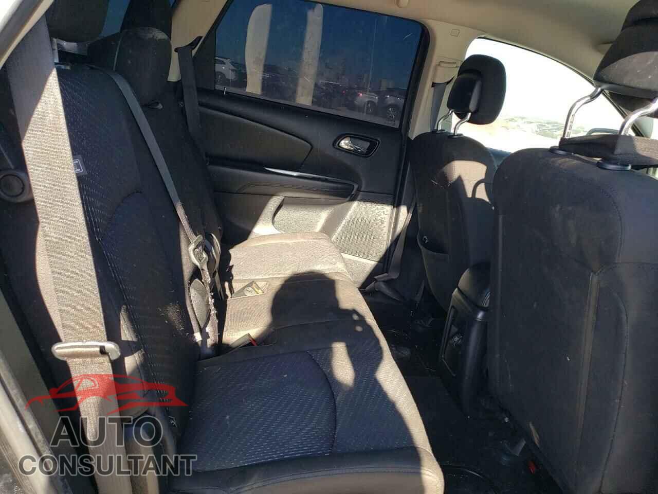 DODGE JOURNEY 2015 - 3C4PDCBB9FT708360