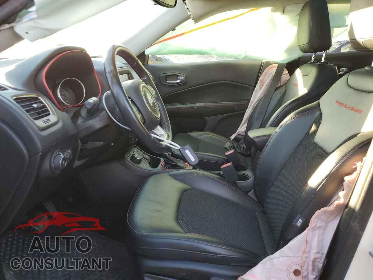 JEEP COMPASS 2019 - 3C4NJDDB4KT836129