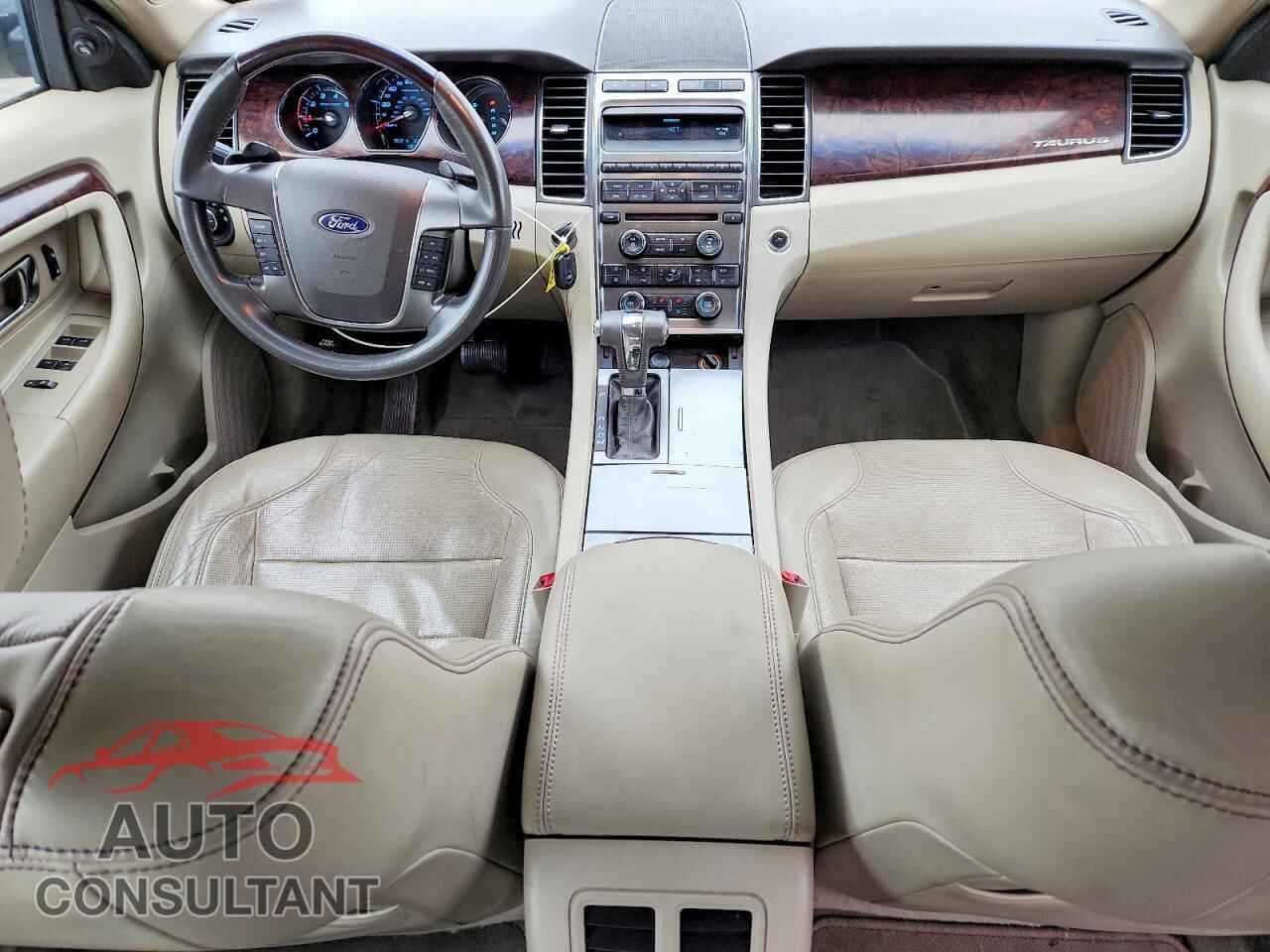 FORD TAURUS 2010 - 1FAHP2FW4AG122512
