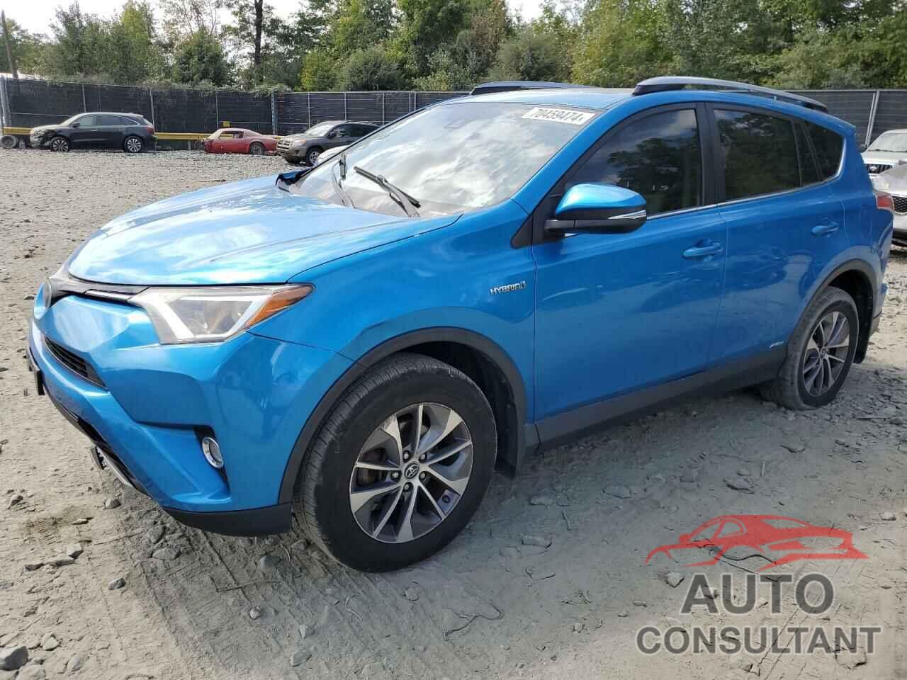 TOYOTA RAV4 2017 - JTMRJREV7HD135624