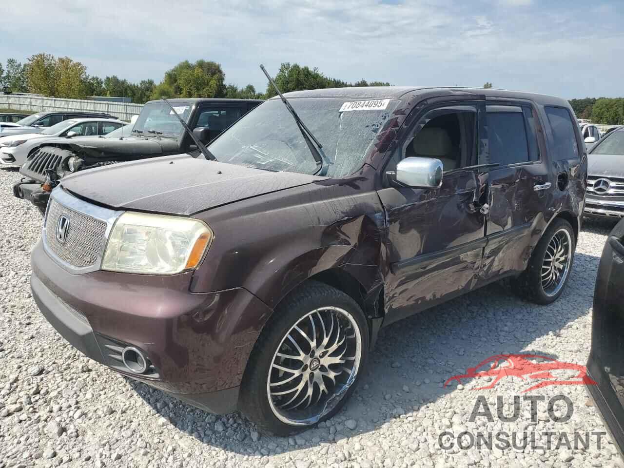 HONDA PILOT 2015 - 5FNYF4H27FB032002