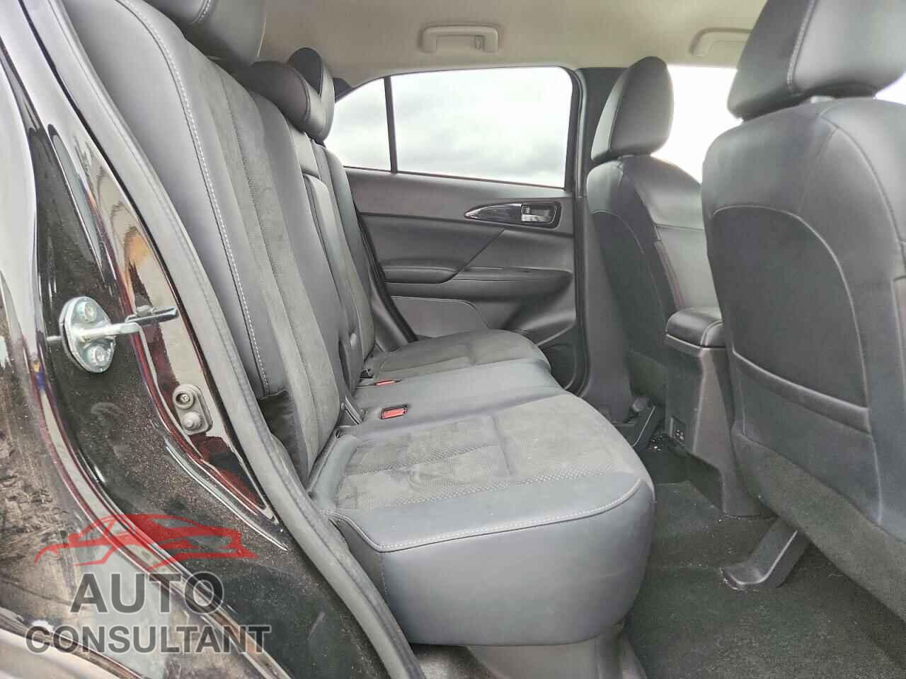 MITSUBISHI ECLIPSE 2024 - JA4ATWAA7RZ072807