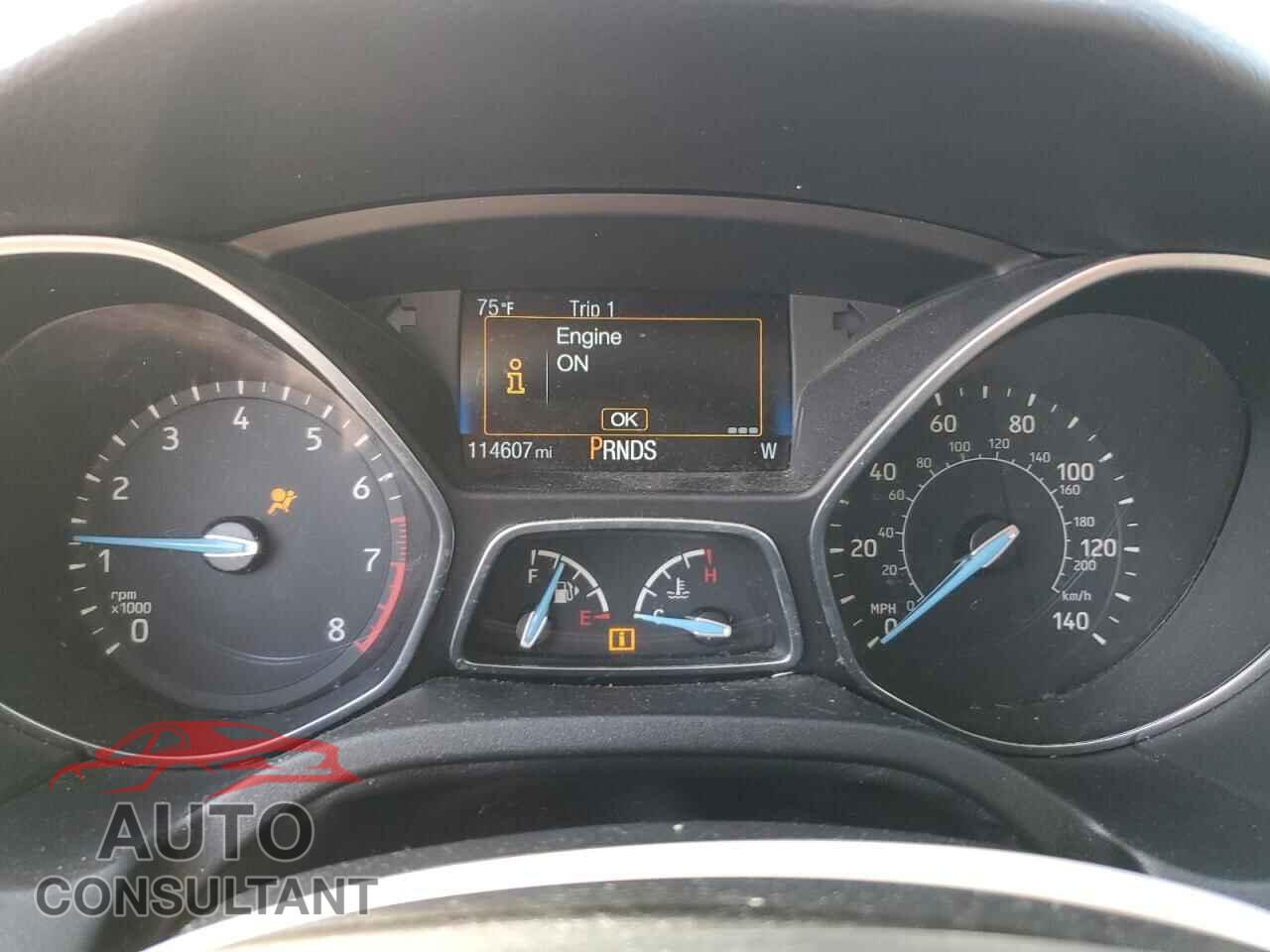 FORD FOCUS 2015 - 1FADP3K25FL210197