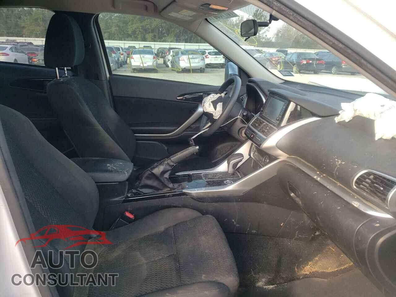 MITSUBISHI ECLIPSE 2018 - JA4AT3AA0JZ064101