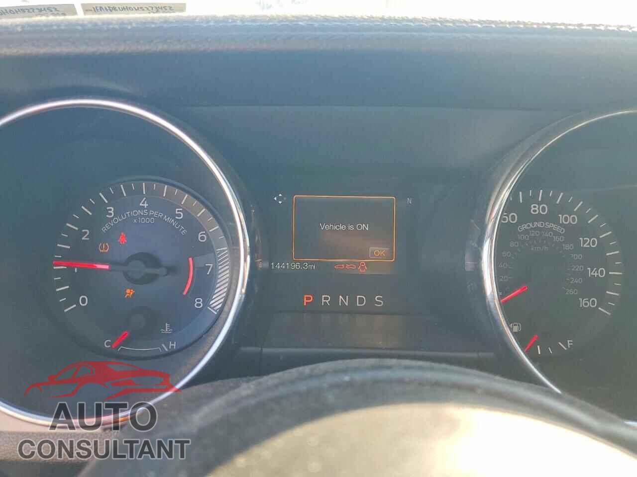 FORD MUSTANG 2017 - 1FATP8UH0H5273452