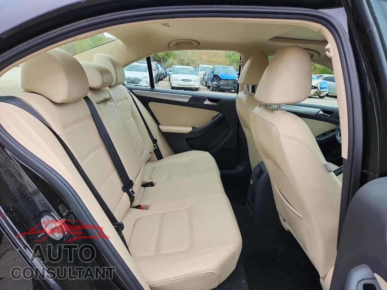 VOLKSWAGEN JETTA 2017 - 3VWDB7AJXHM309833