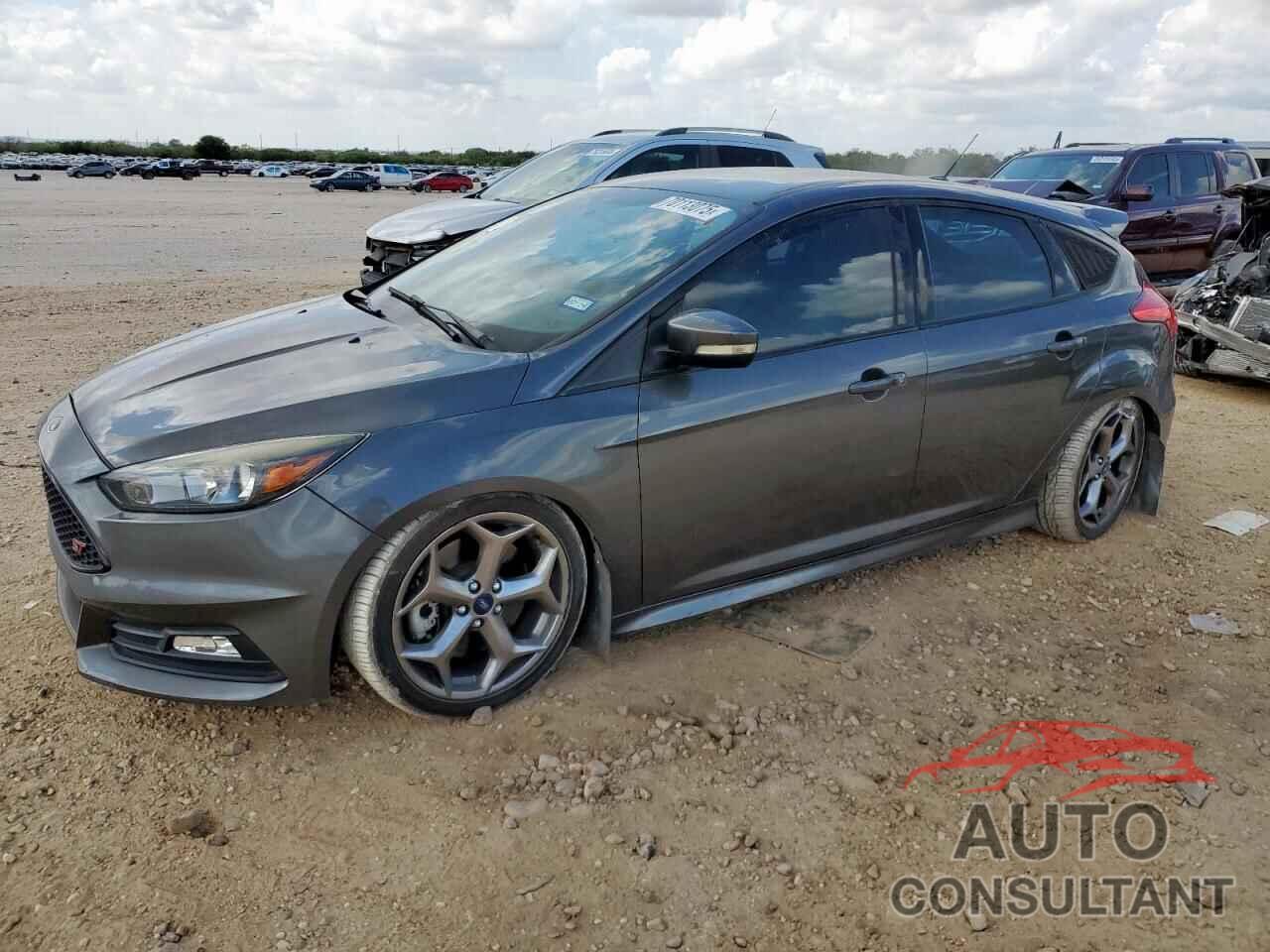 FORD FOCUS 2018 - 1FADP3L98JL331939
