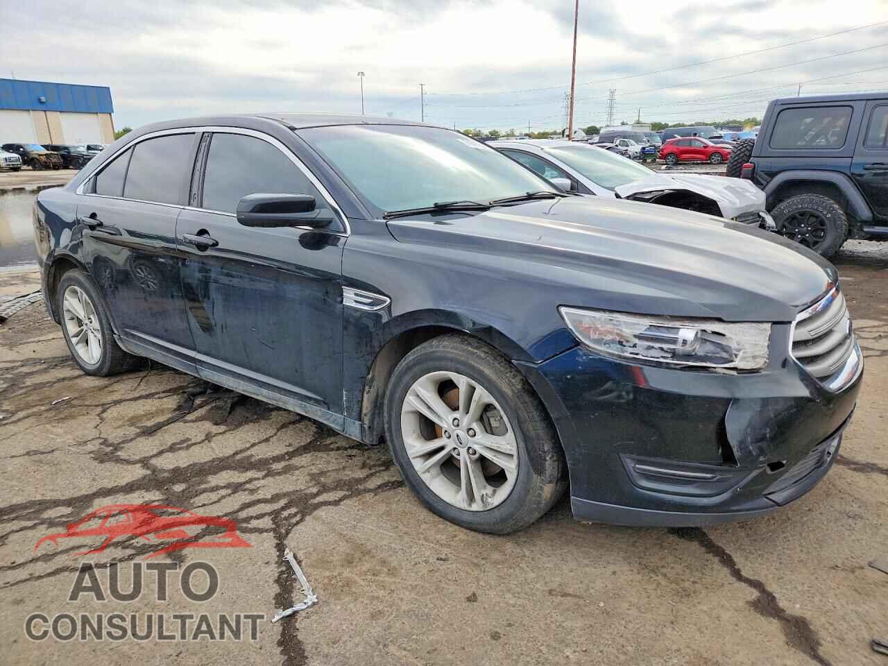 FORD TAURUS 2018 - 1FAHP2E81JG113687