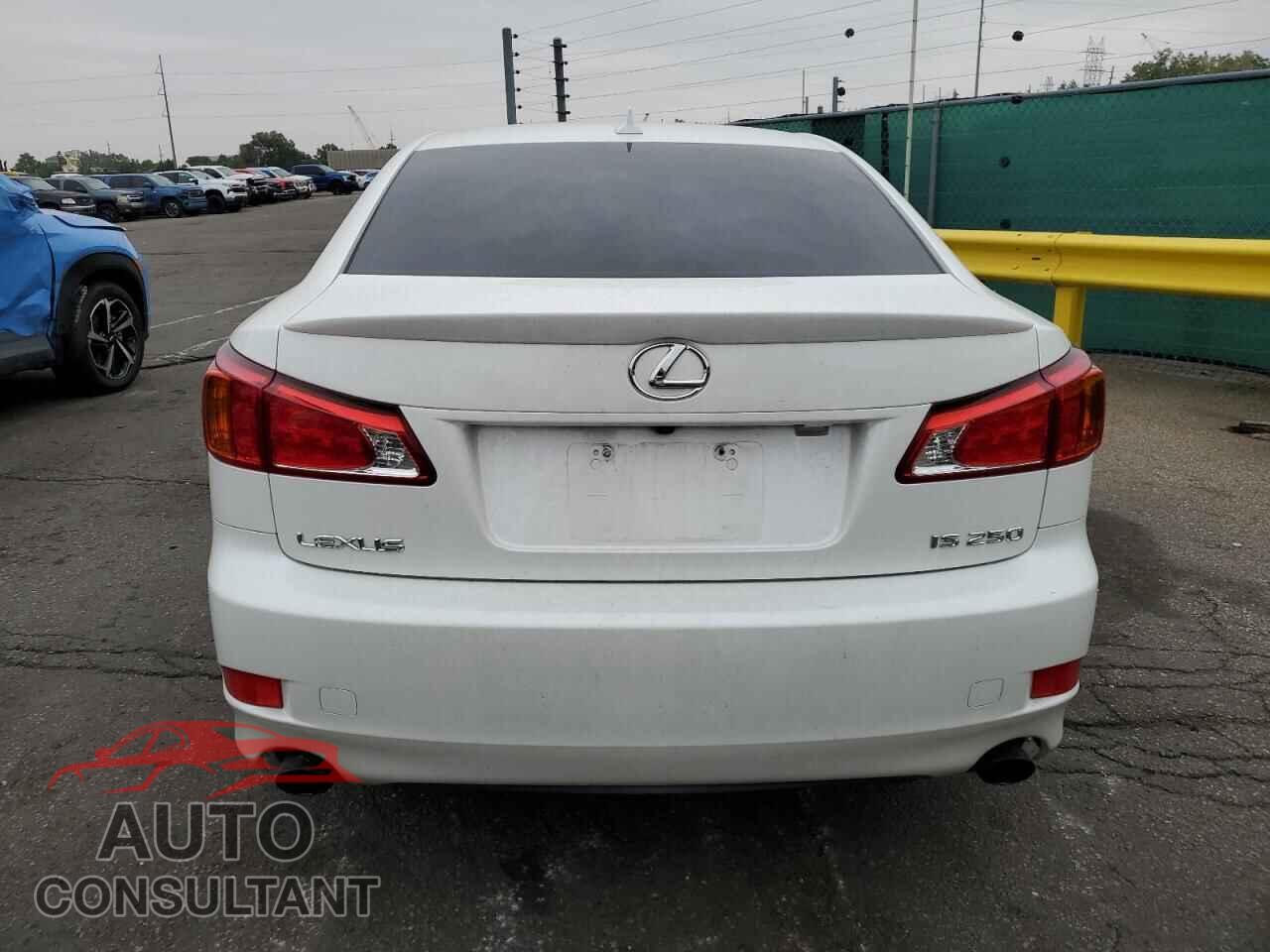 LEXUS IS 2010 - JTHBF5C22A2097031