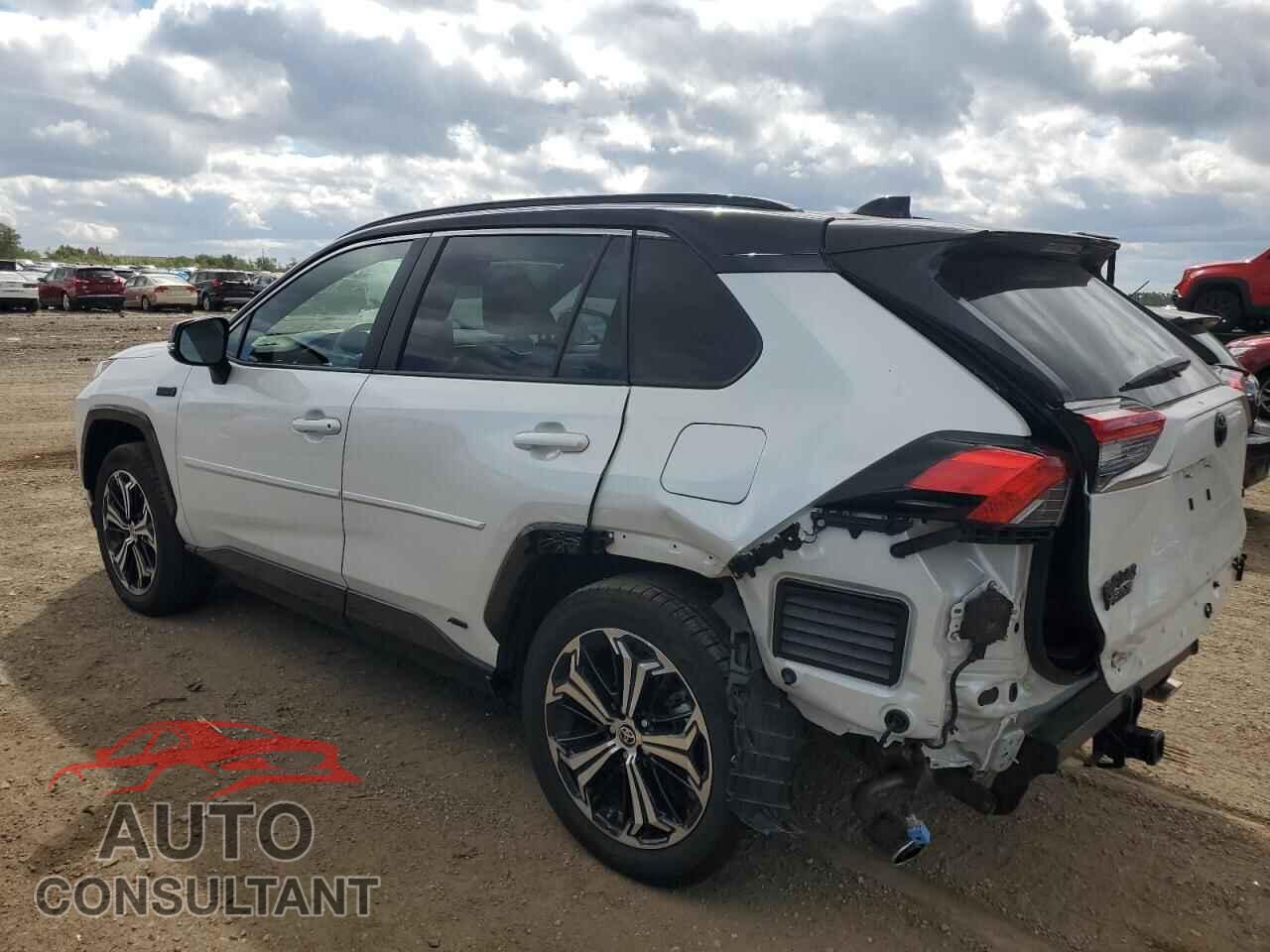 TOYOTA RAV4 2024 - JTMEB3FV5RD231633