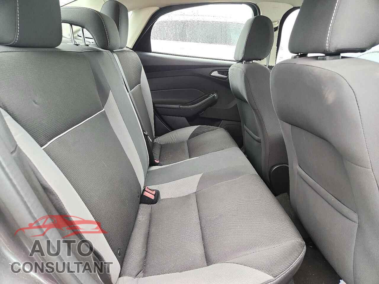 FORD FOCUS 2014 - 1FADP3F28EL313736