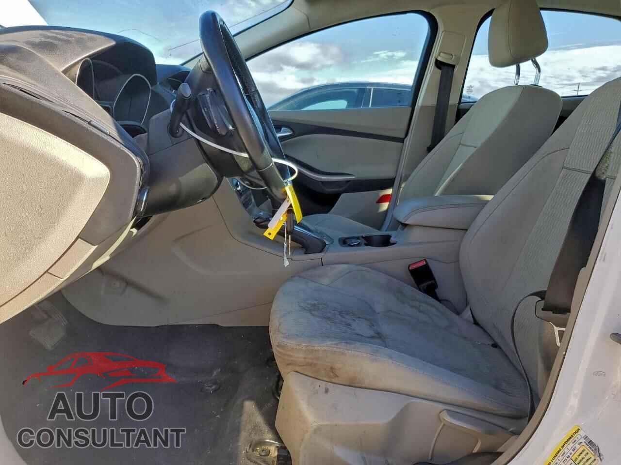 FORD FOCUS 2012 - 1FAHP3M2XCL285391