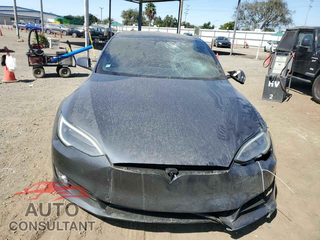 TESLA MODEL S 2017 - 5YJSA1E43HF200066