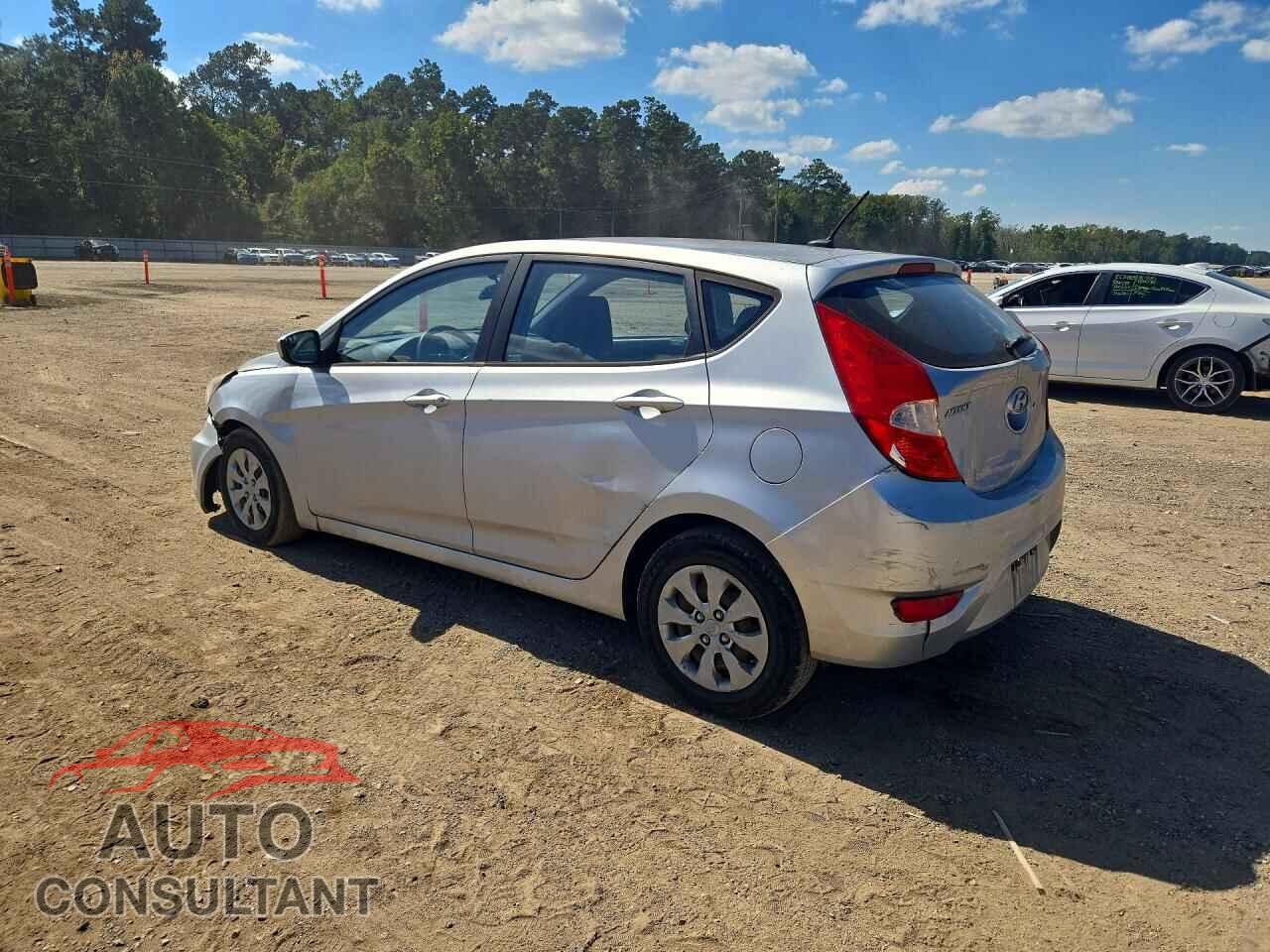 HYUNDAI ACCENT 2015 - KMHCT5AE3FU202517