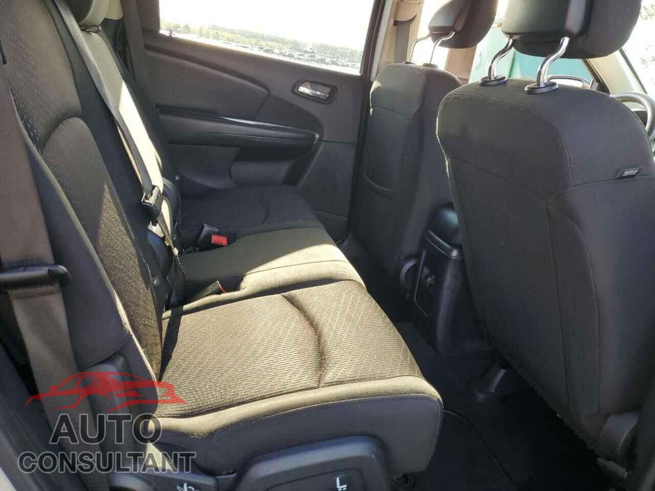 DODGE JOURNEY 2018 - 3C4PDCAB1JT255331