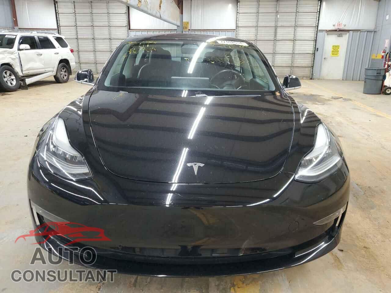 TESLA MODEL 3 2018 - 5YJ3E1EB7JF082553