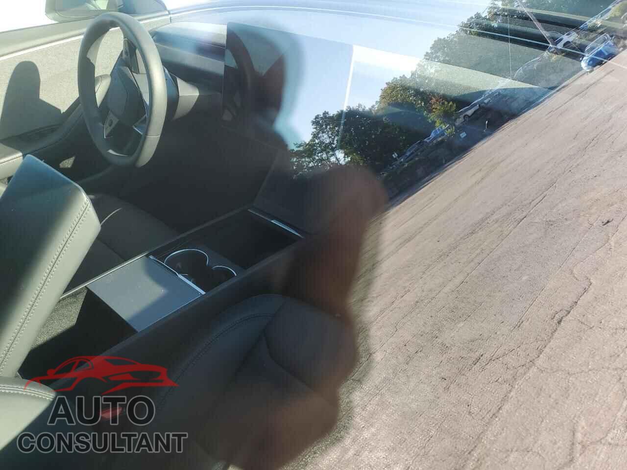 TESLA MODEL 3 2024 - 5YJ3E1EA2RF755851