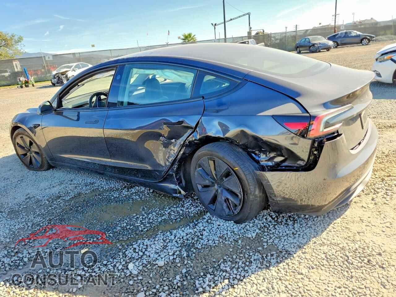 TESLA MODEL 3 2024 - 5YJ3E1EA5RF745363