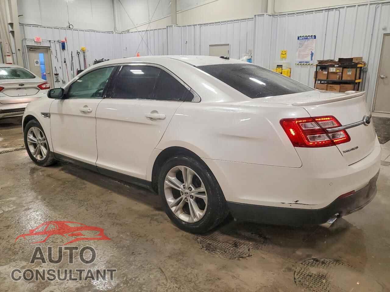 FORD TAURUS 2013 - 1FAHP2E82DG166872
