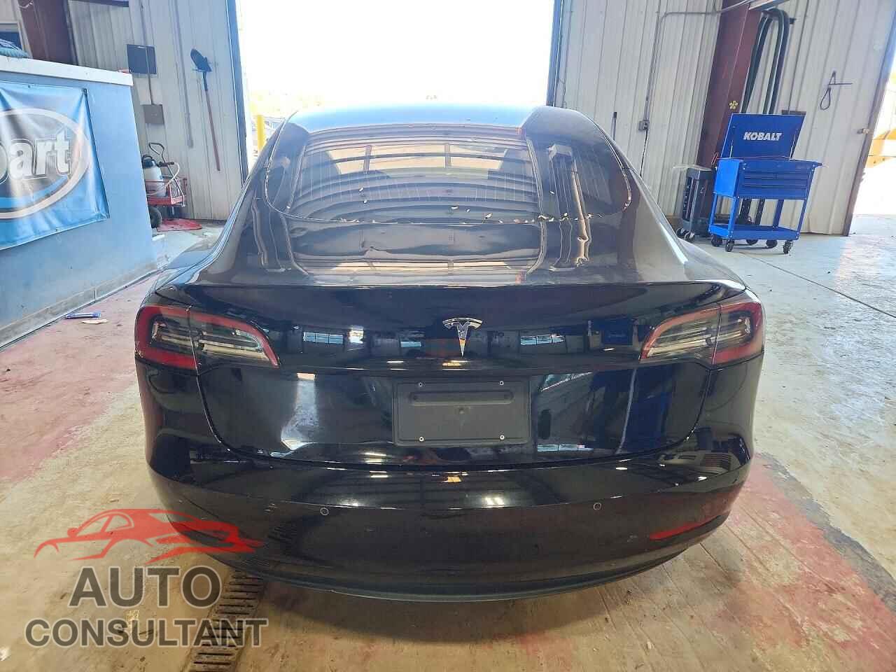 TESLA MODEL 3 2019 - 5YJ3E1EA1KF300642
