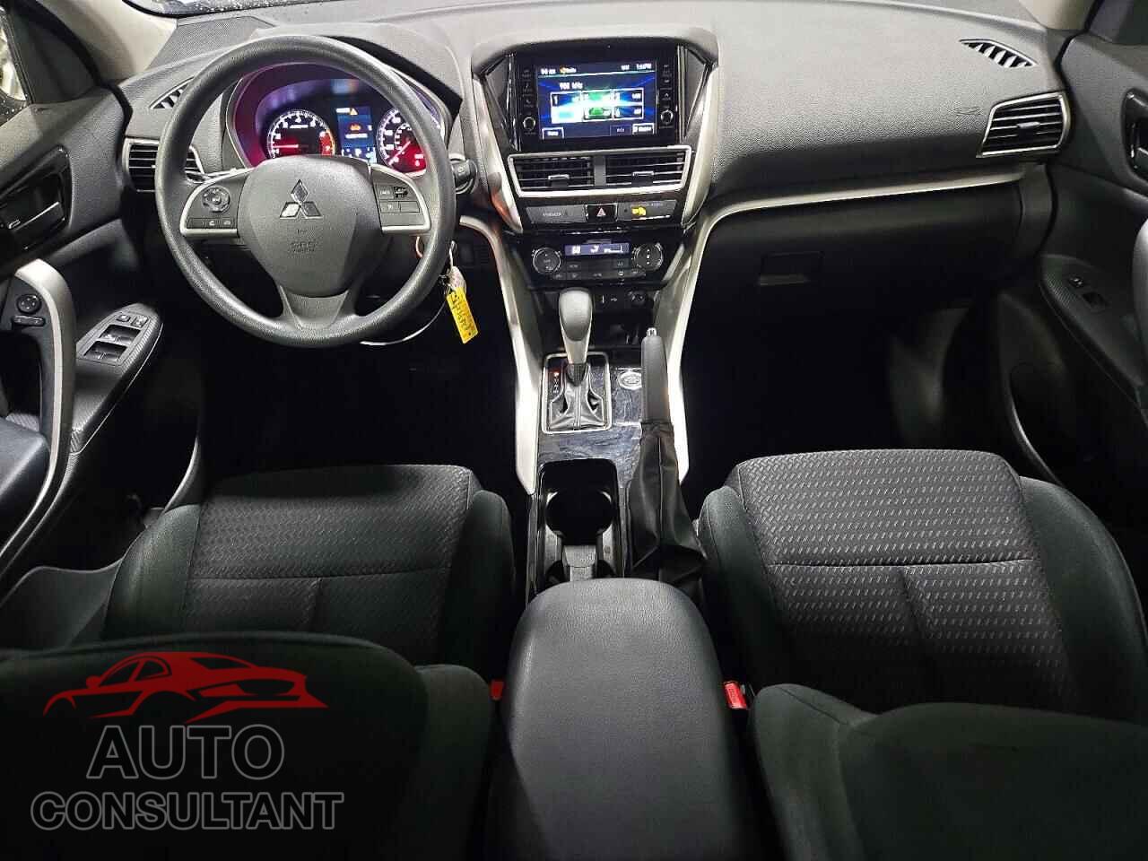 MITSUBISHI ECLIPSE 2018 - JA4AT3AAXJZ067118