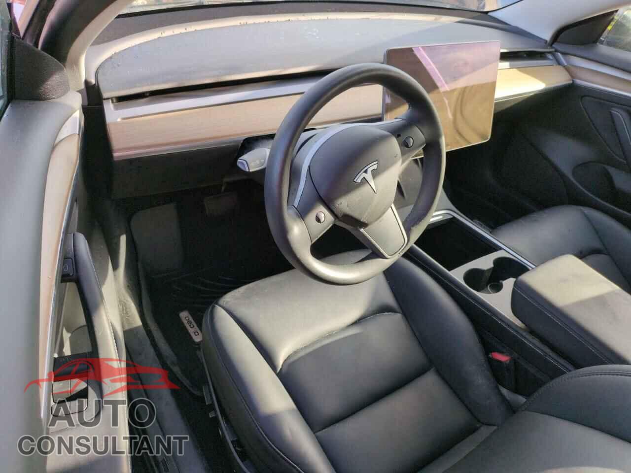 TESLA MODEL 3 2022 - 5YJ3E1EA8NF120675