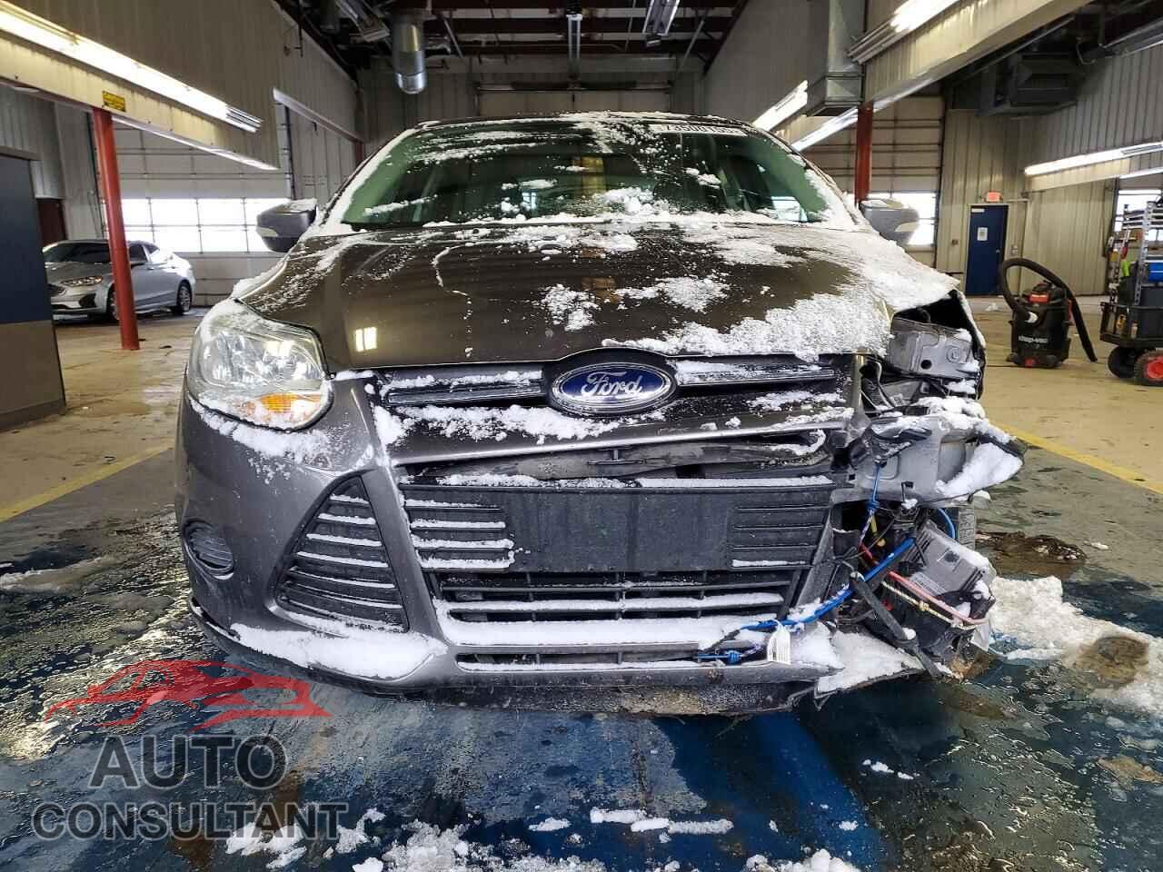 FORD FOCUS 2014 - 1FADP3F25EL358035