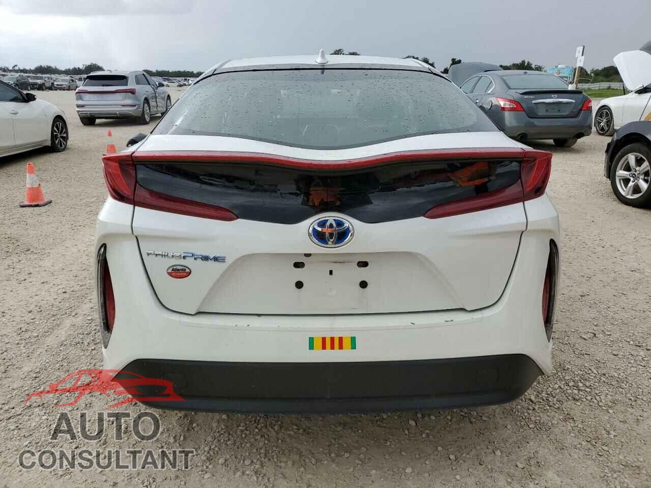 TOYOTA PRIUS 2017 - JTDKARFP4H3037562