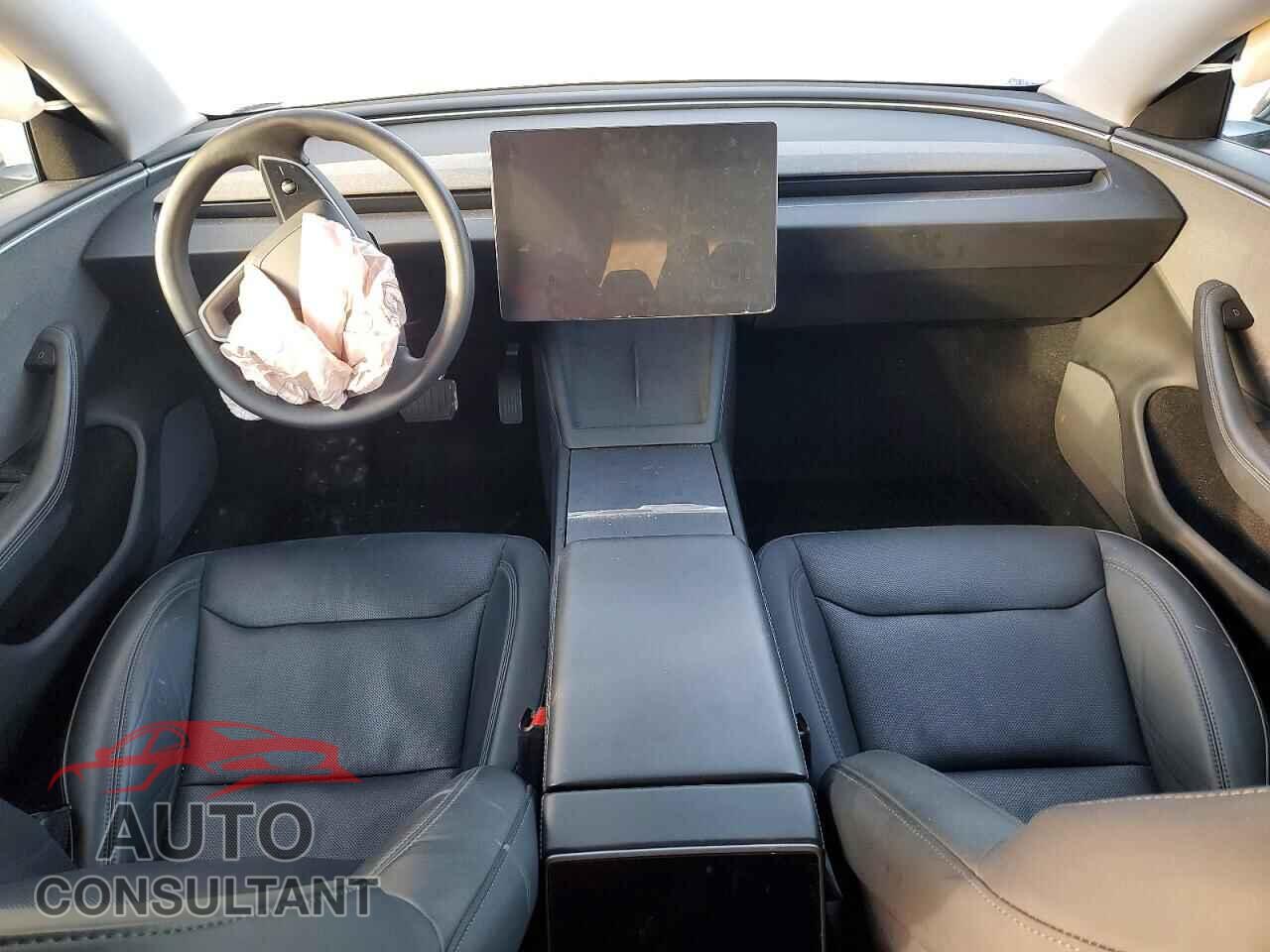 TESLA MODEL 3 2024 - 5YJ3E1EA8RF772721