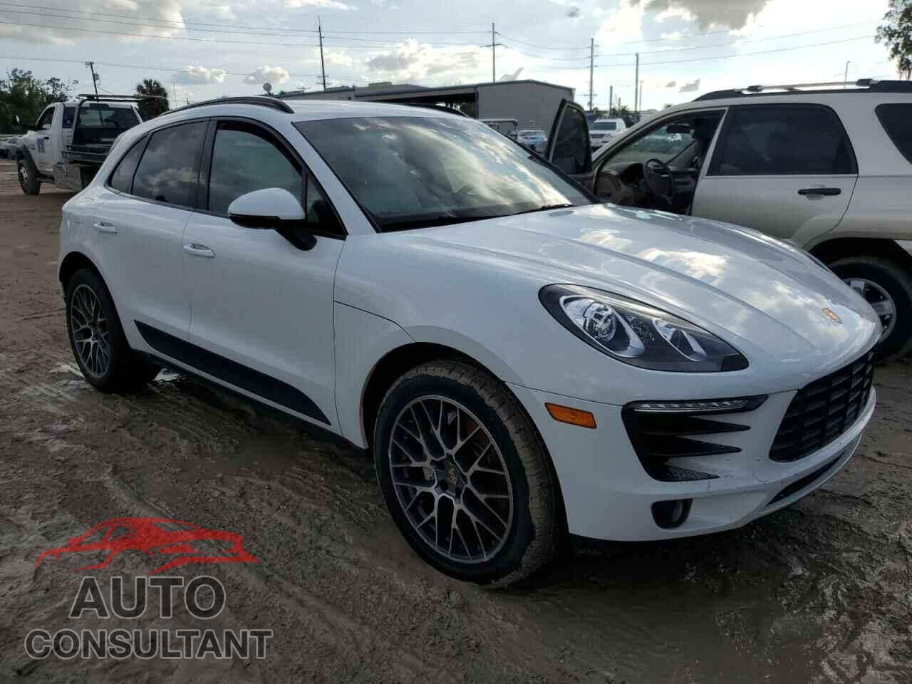 PORSCHE MACAN 2016 - WP1AB2A52GLB46444
