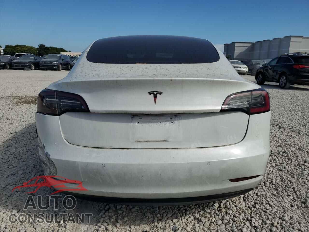 TESLA MODEL 3 2022 - 5YJ3E1EA7NF368951