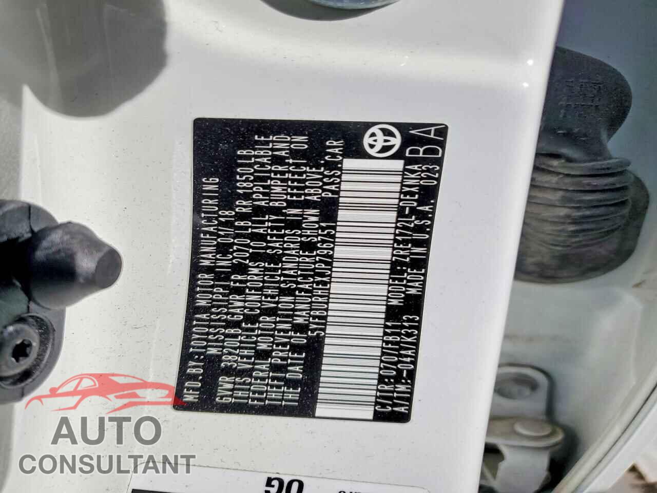 TOYOTA COROLLA 2018 - 5YFBURHEXJP796751