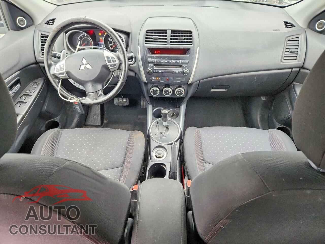 MITSUBISHI OUTLANDER 2011 - JA4AR4AU5BZ017761