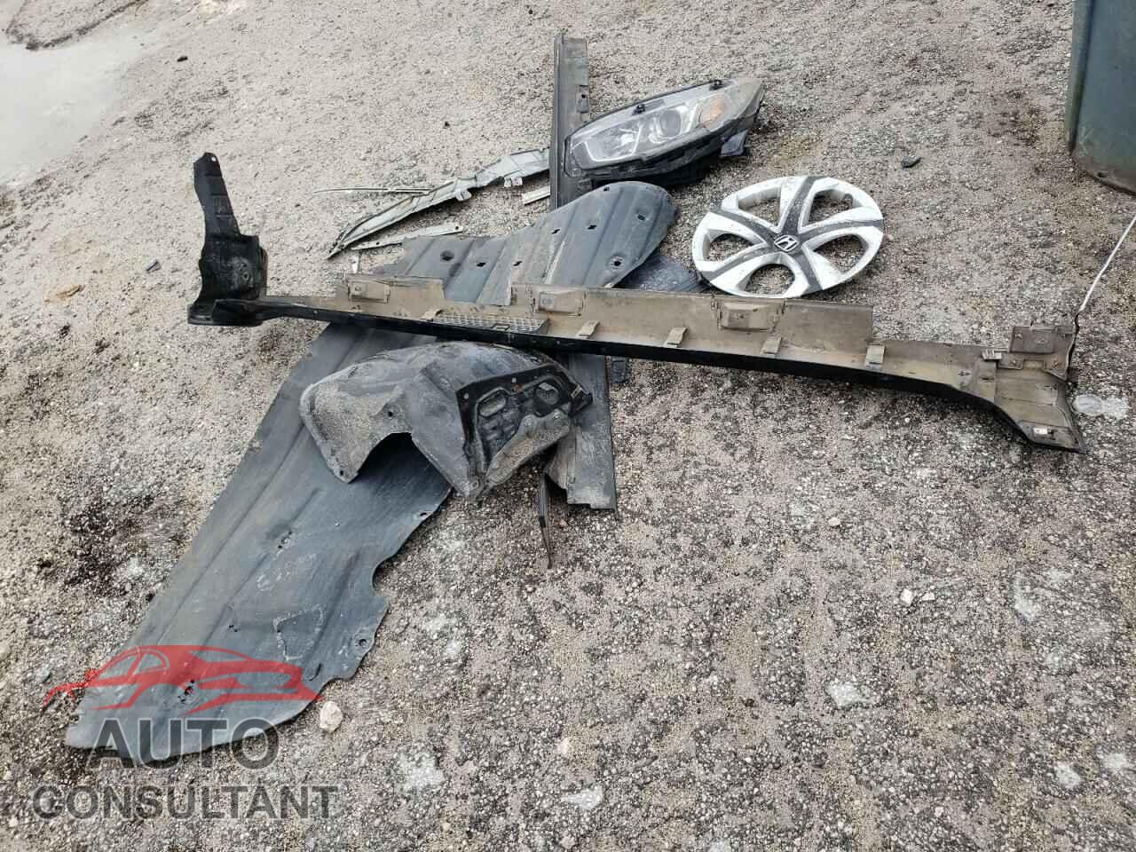 HONDA CIVIC 2018 - 19XFC2F57JE024160