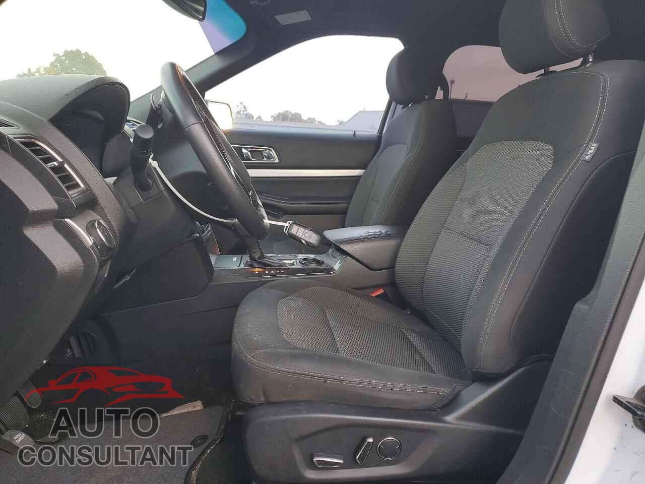FORD EXPLORER 2017 - 1FM5K7D83HGB05896