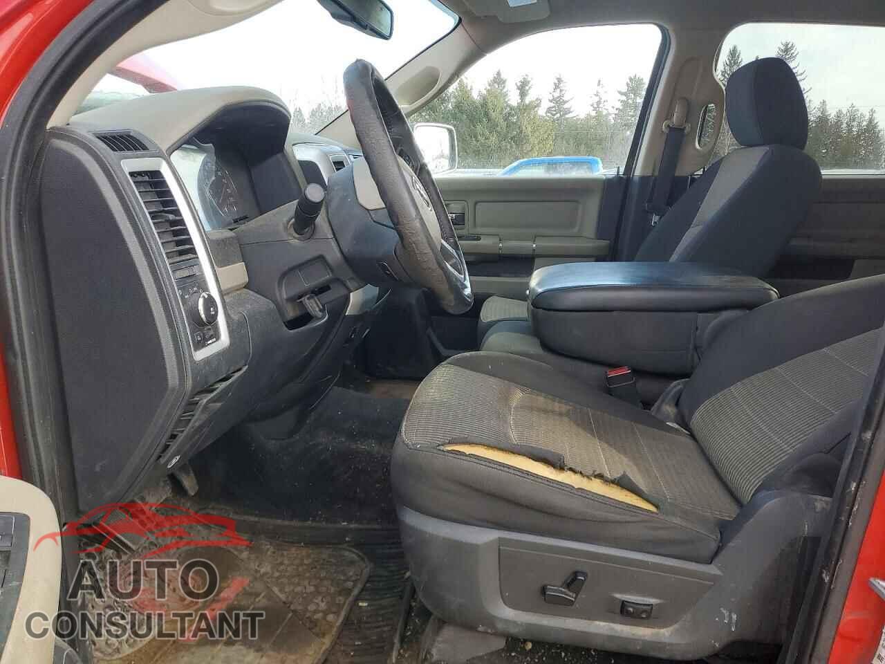 DODGE RAM 1500 2012 - 1C6RD7LT7CS104723