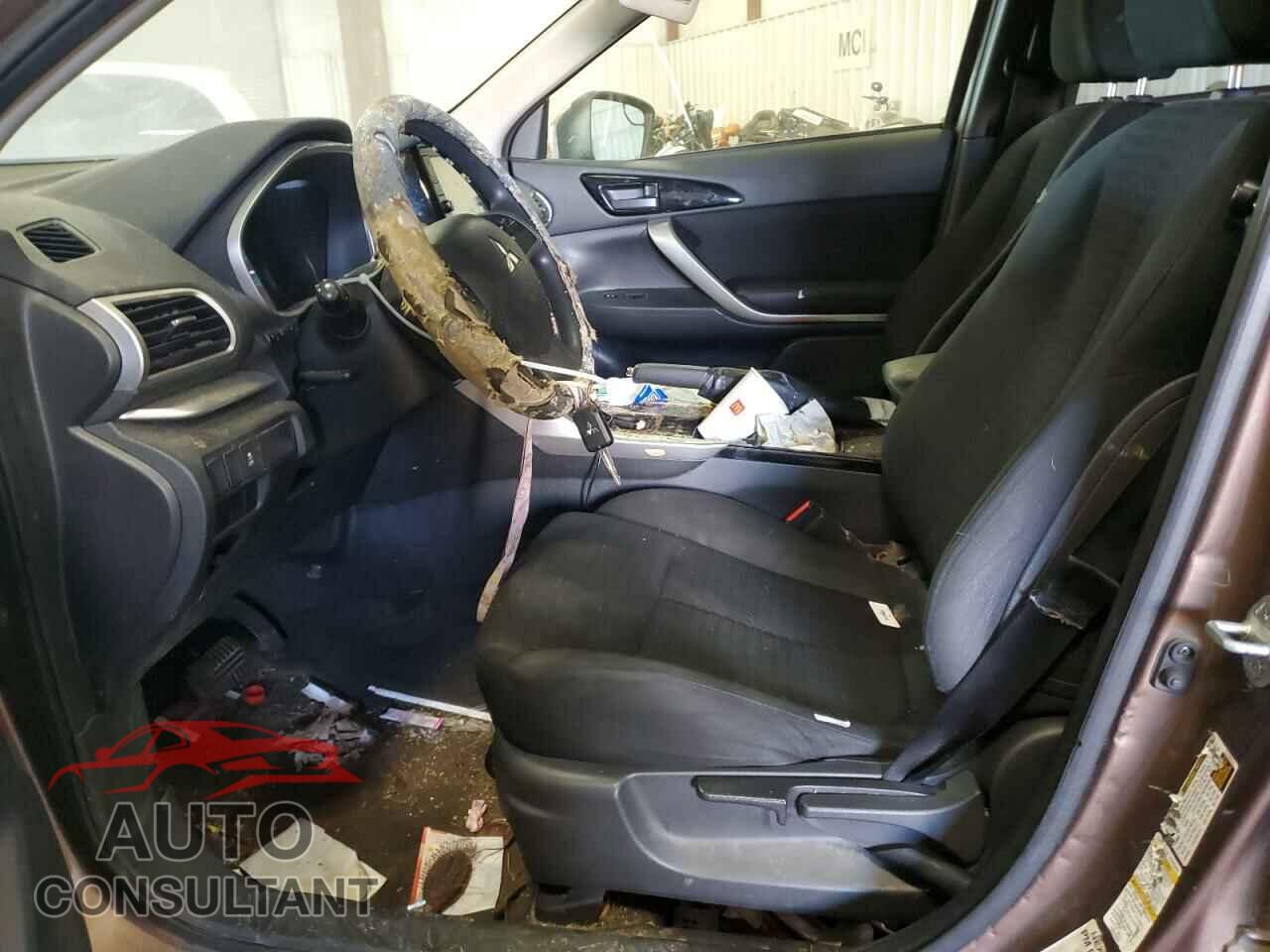 MITSUBISHI ECLIPSE 2019 - JA4AT3AA7KZ033638