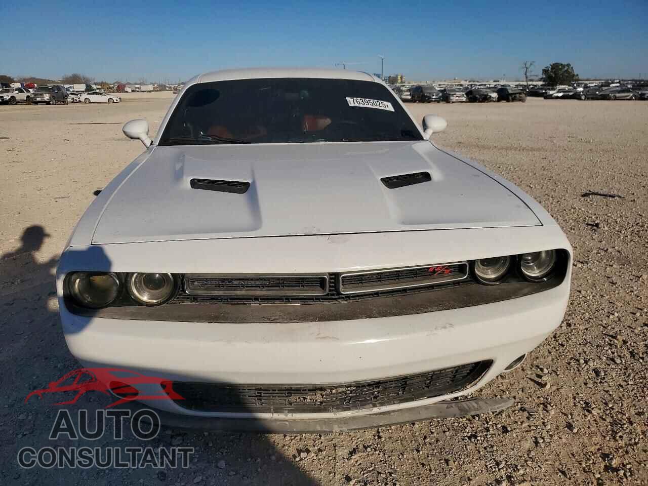 DODGE CHALLENGER 2015 - 2C3CDZBTXFH861272