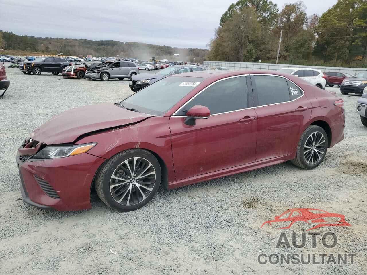 TOYOTA CAMRY 2018 - 4T1B11HK8JU522186