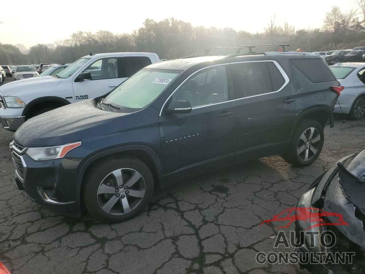 CHEVROLET TRAVERSE 2018 - 1GNEVHKW3JJ265246