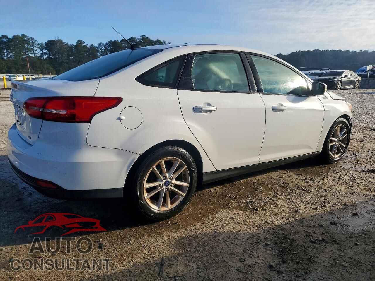 FORD FOCUS 2017 - 1FADP3F25HL251295