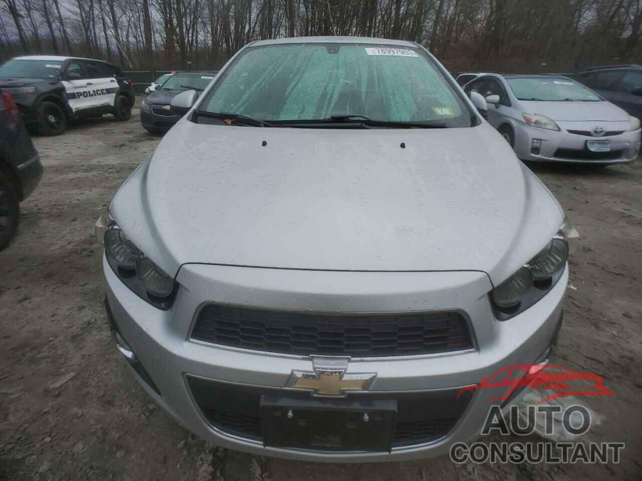 CHEVROLET SONIC 2016 - 1G1JE5SB1G4143987