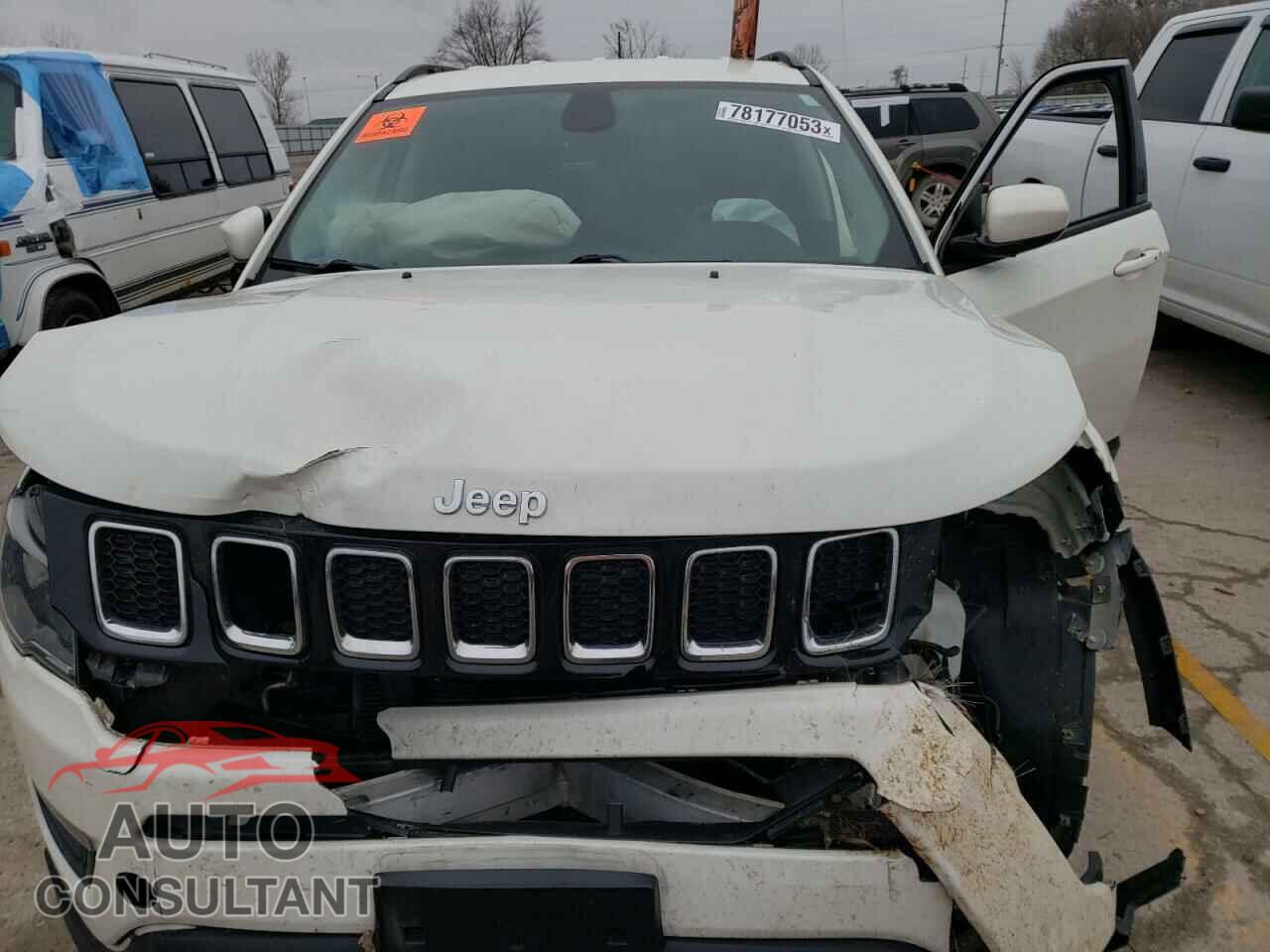 JEEP COMPASS 2018 - 3C4NJDBB9JT415427